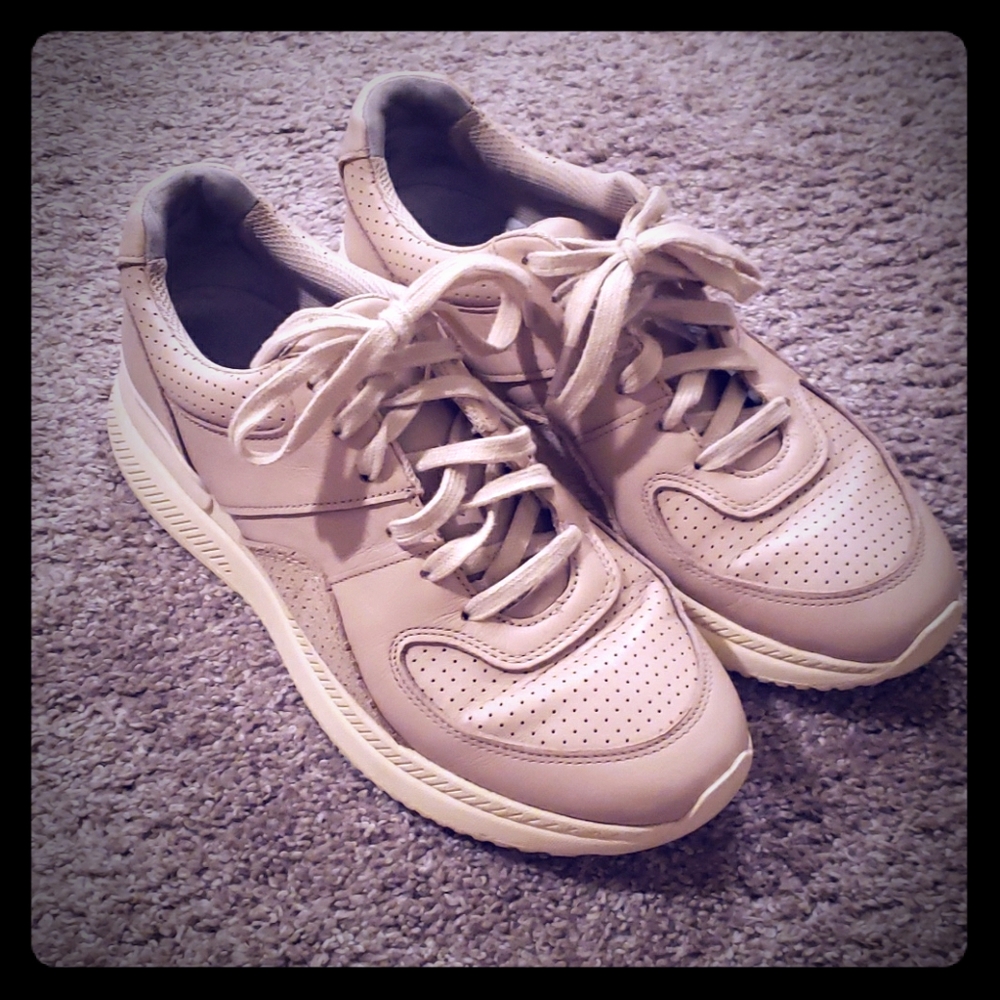 Everlane Tread Sneaker